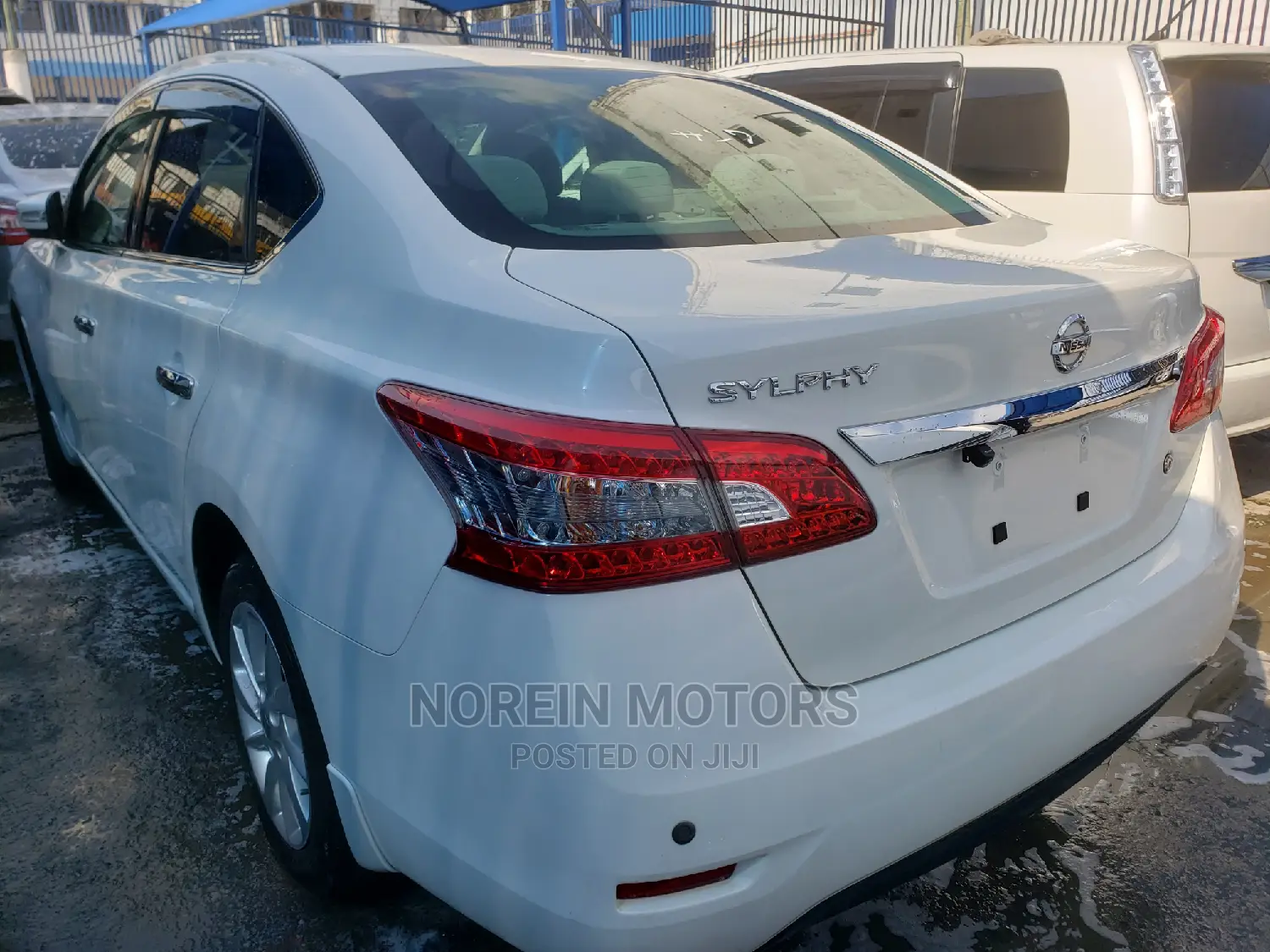 Nissan Bluebird 2014 White