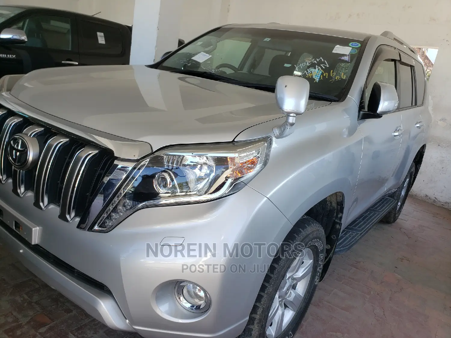 Toyota Land Cruiser Prado 2014 Silver