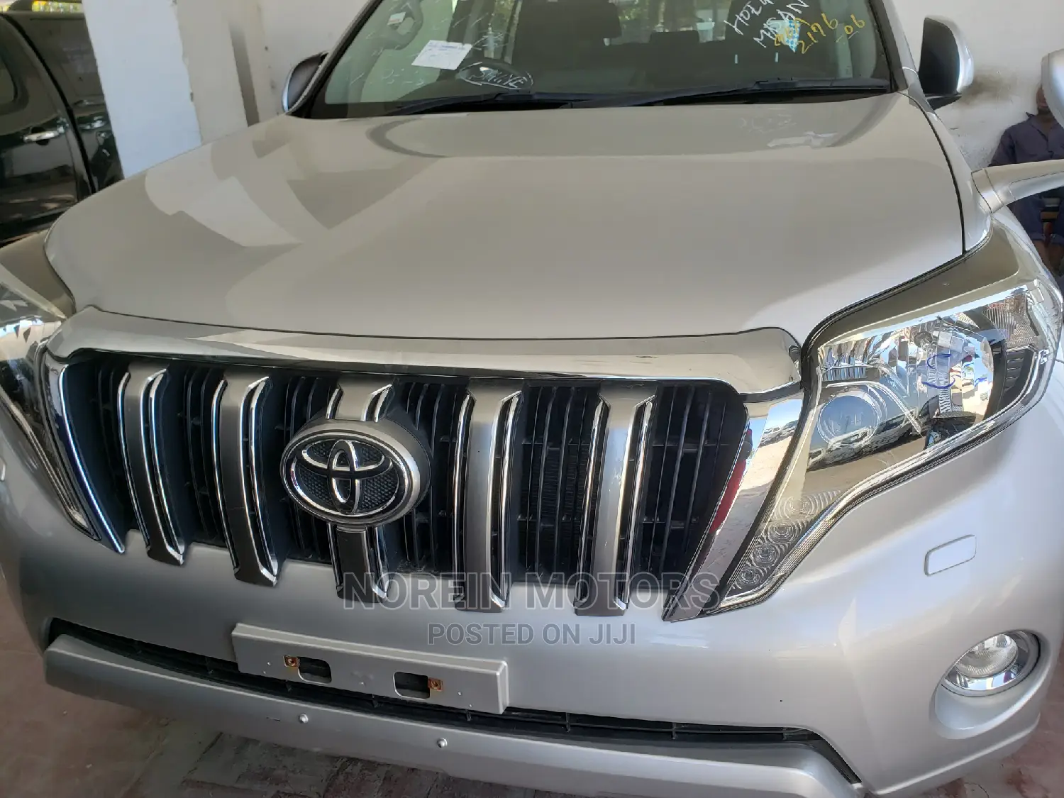 Toyota Land Cruiser Prado 2014 Silver