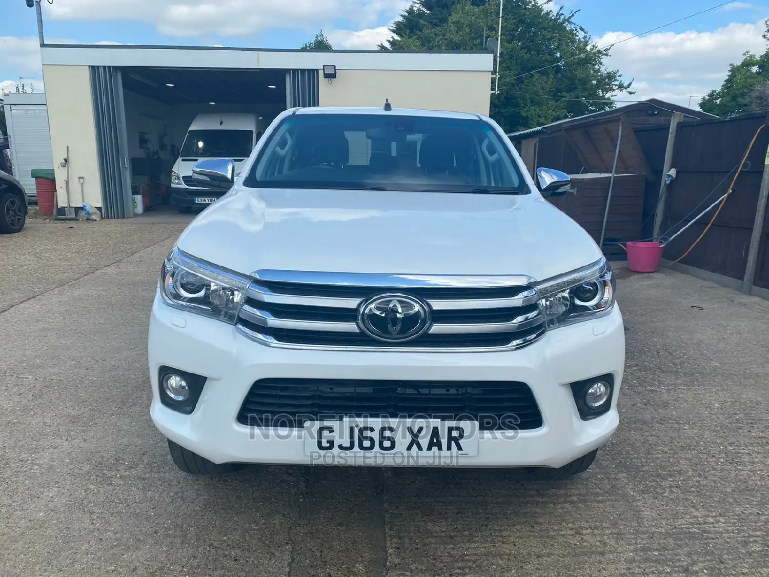 Toyota Hilux 2016 Beige