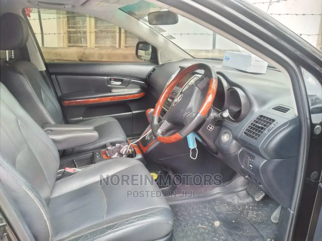 Toyota Harrier 2012 Matt Black