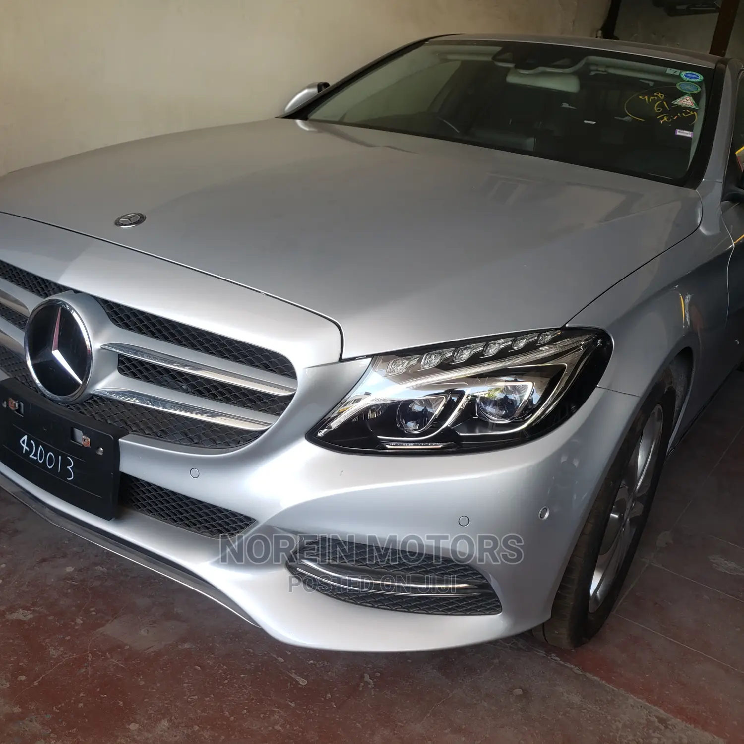 Mercedes-Benz C200 2015 Burgandy