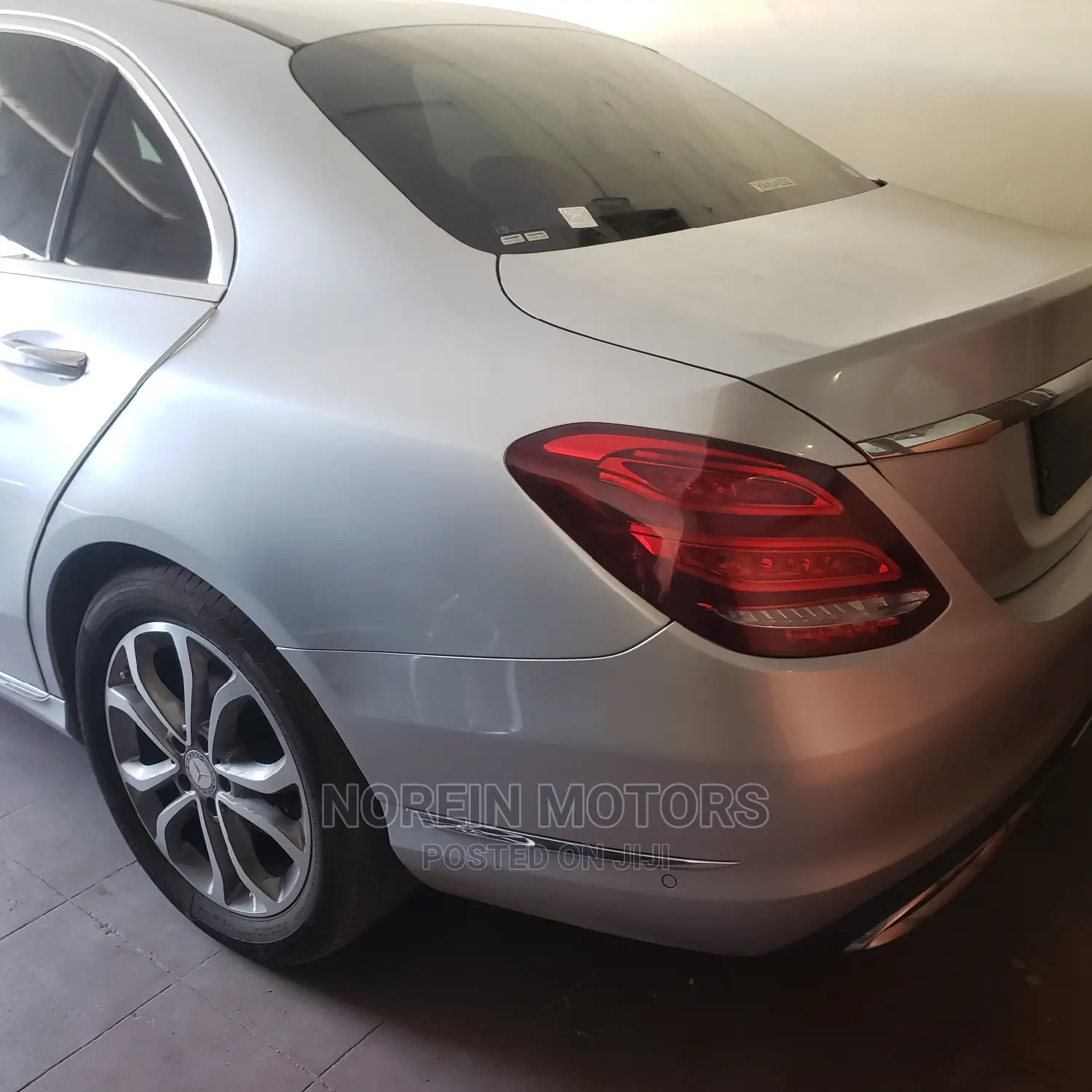 Mercedes-Benz C200 2015 Burgandy