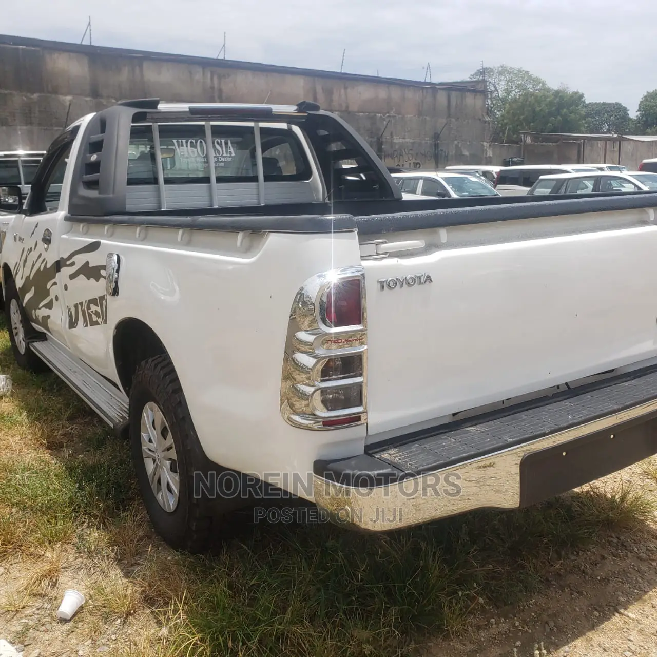 Toyota Hilux 2014 Off White