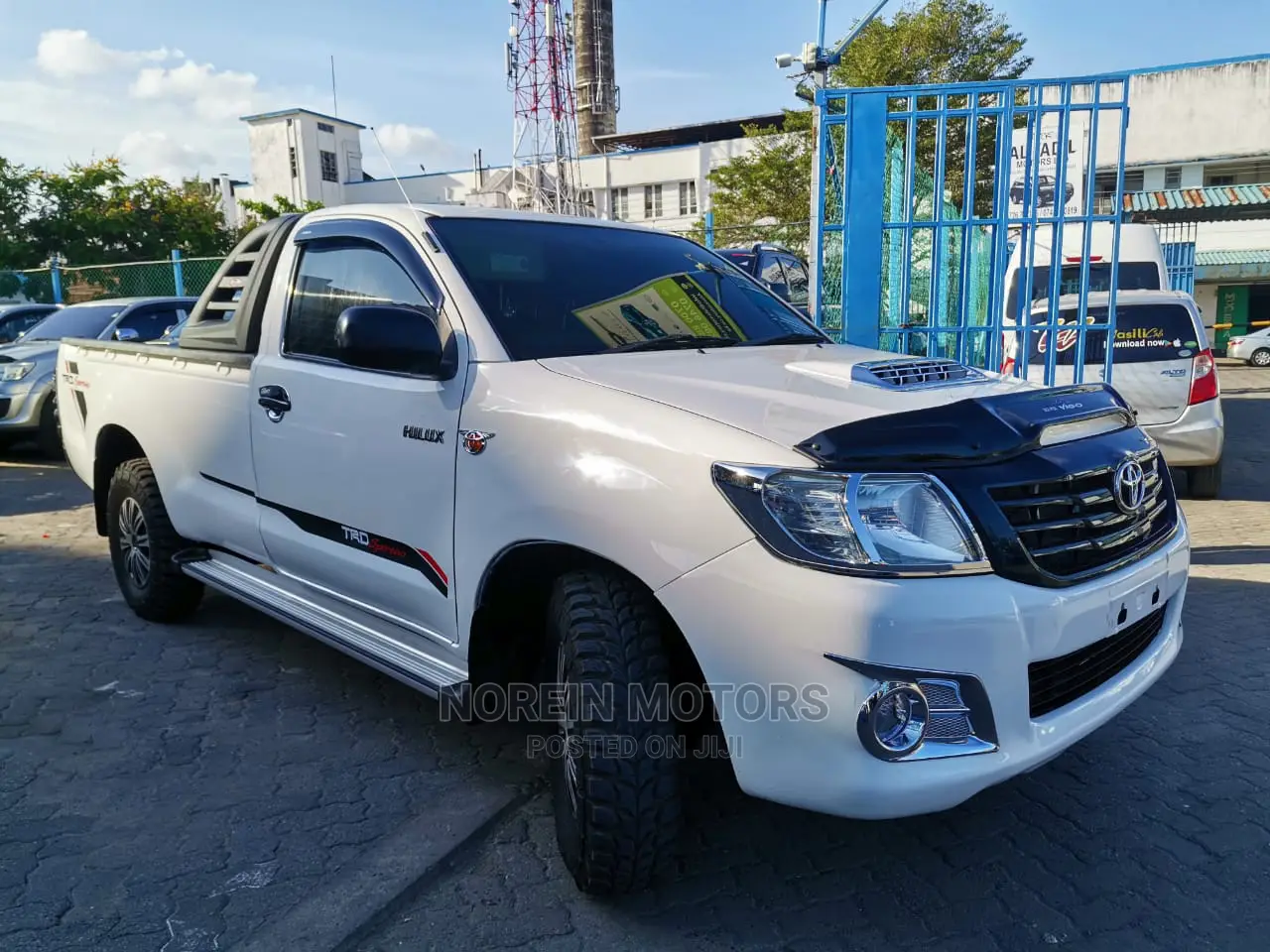 Toyota Hilux 2014 White