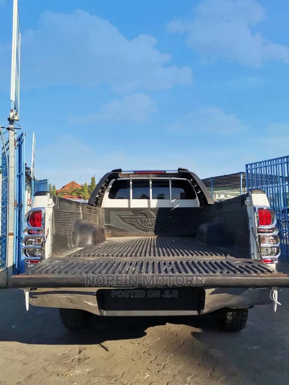 Toyota Hilux 2014 White