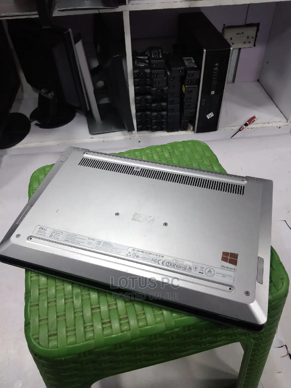 Laptop Dell Insprion 11Z 4GB Intel Celeron SSD 128GB