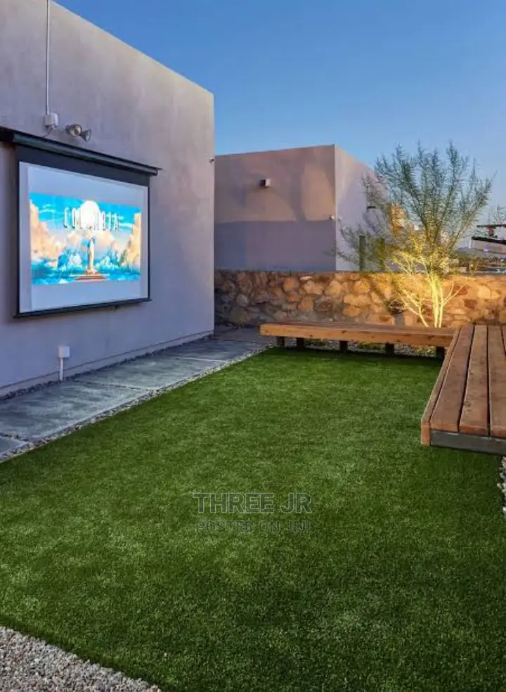 Manual Projection Screens All Sizes Available