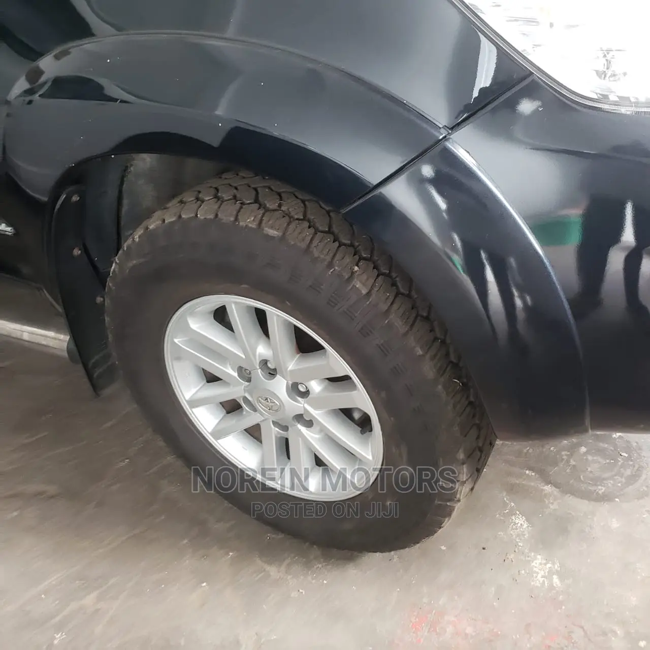 Toyota Hilux 2015 Gray