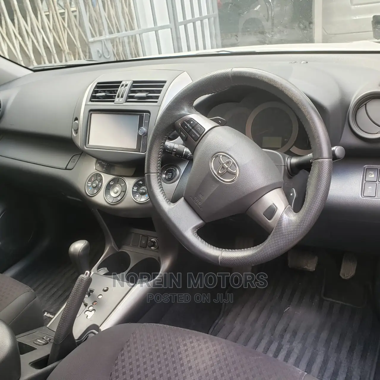 Mercedes-Benz C200 2015 Gray