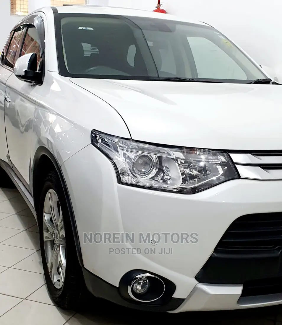 Mitsubishi Outlander 2016 White