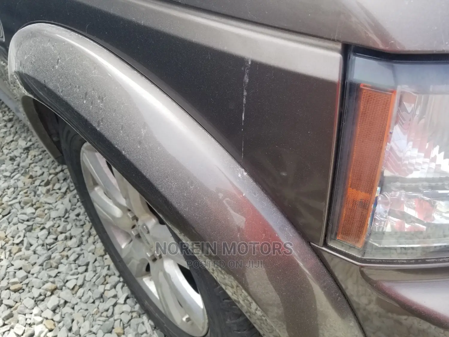Land Rover Discovery 2015 Brown