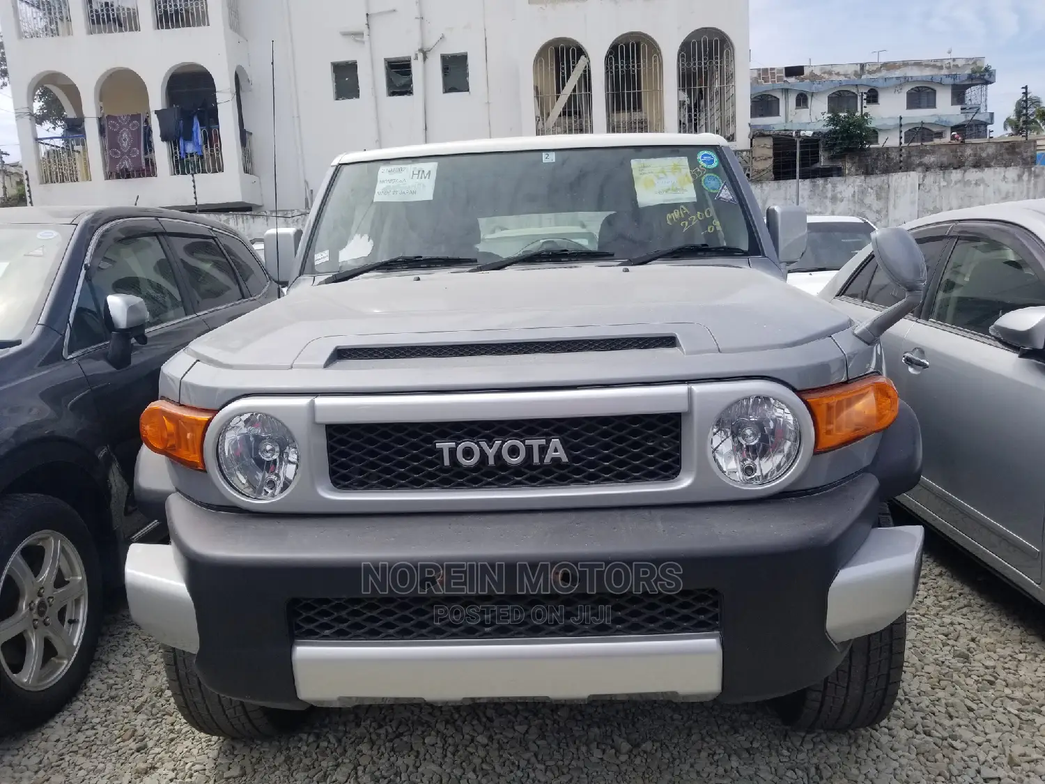 Toyota FJ Cruiser 2015 Gray