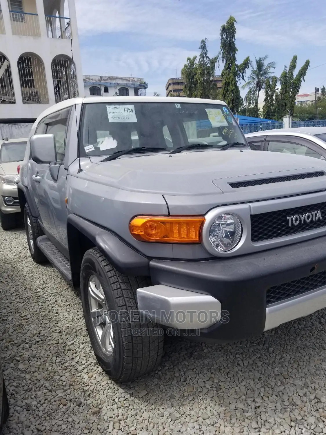 Toyota FJ Cruiser 2015 Gray