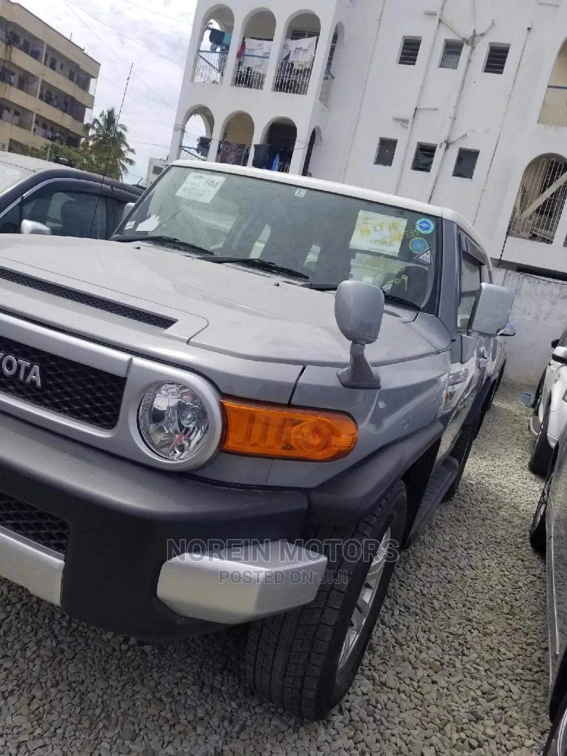 Toyota FJ Cruiser 2015 Gray