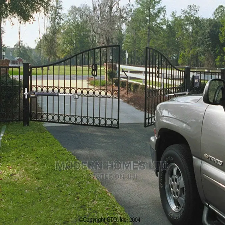 Decorative Wrought Iron Gate Ornaments / Driveway Gates