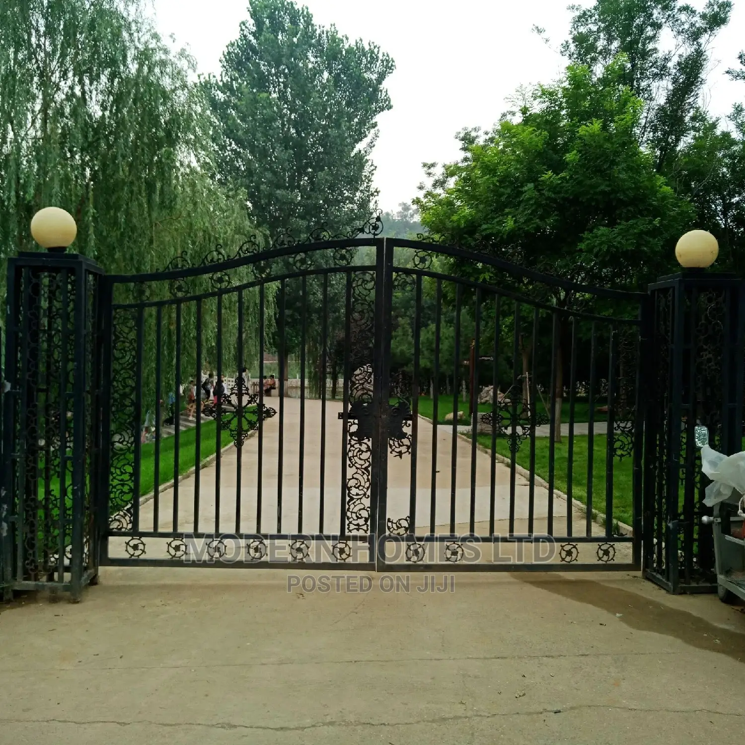 Decorative Wrought Iron Gate Ornaments / Driveway Gates