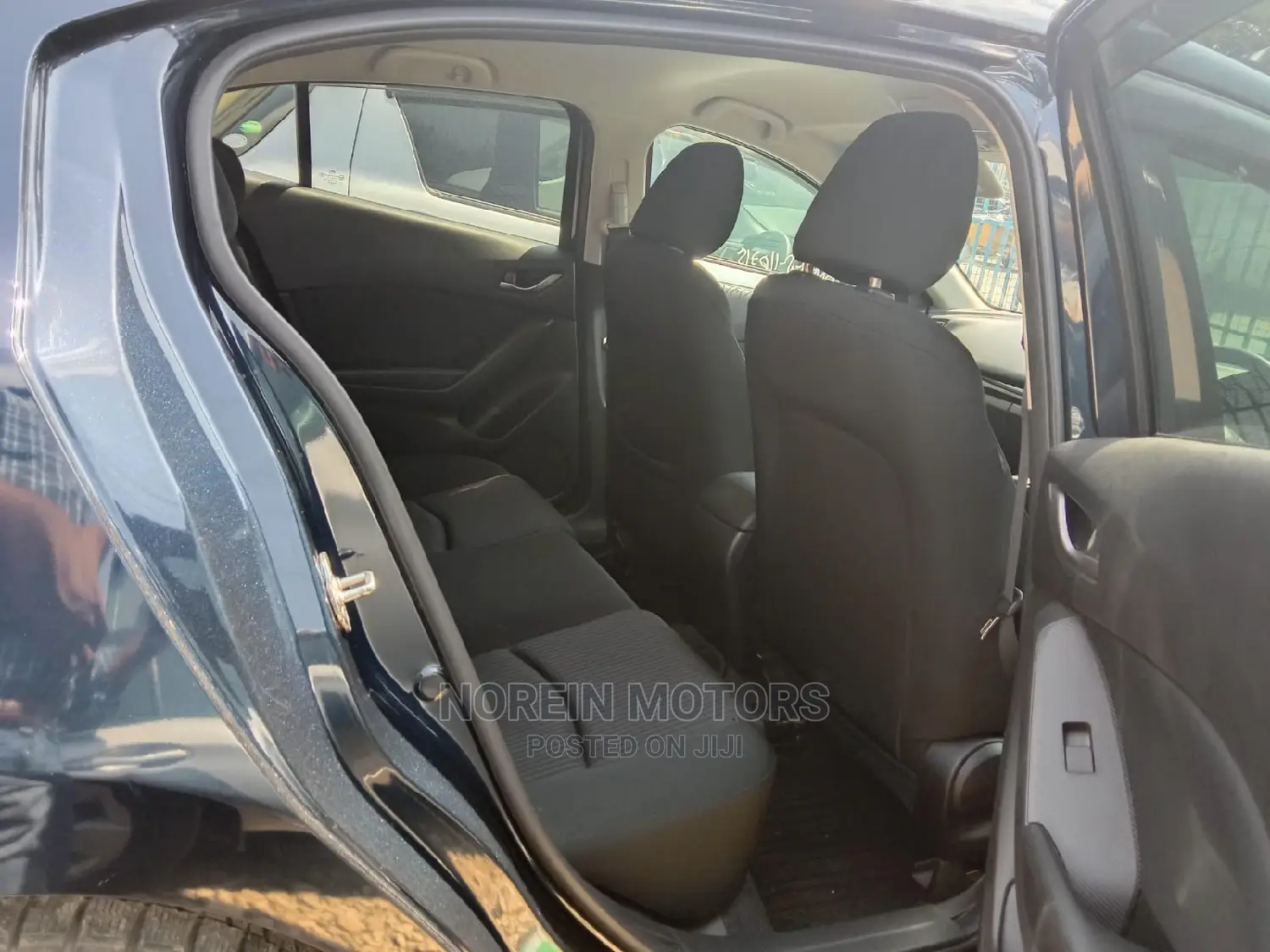 Mazda Axela 2015 Green