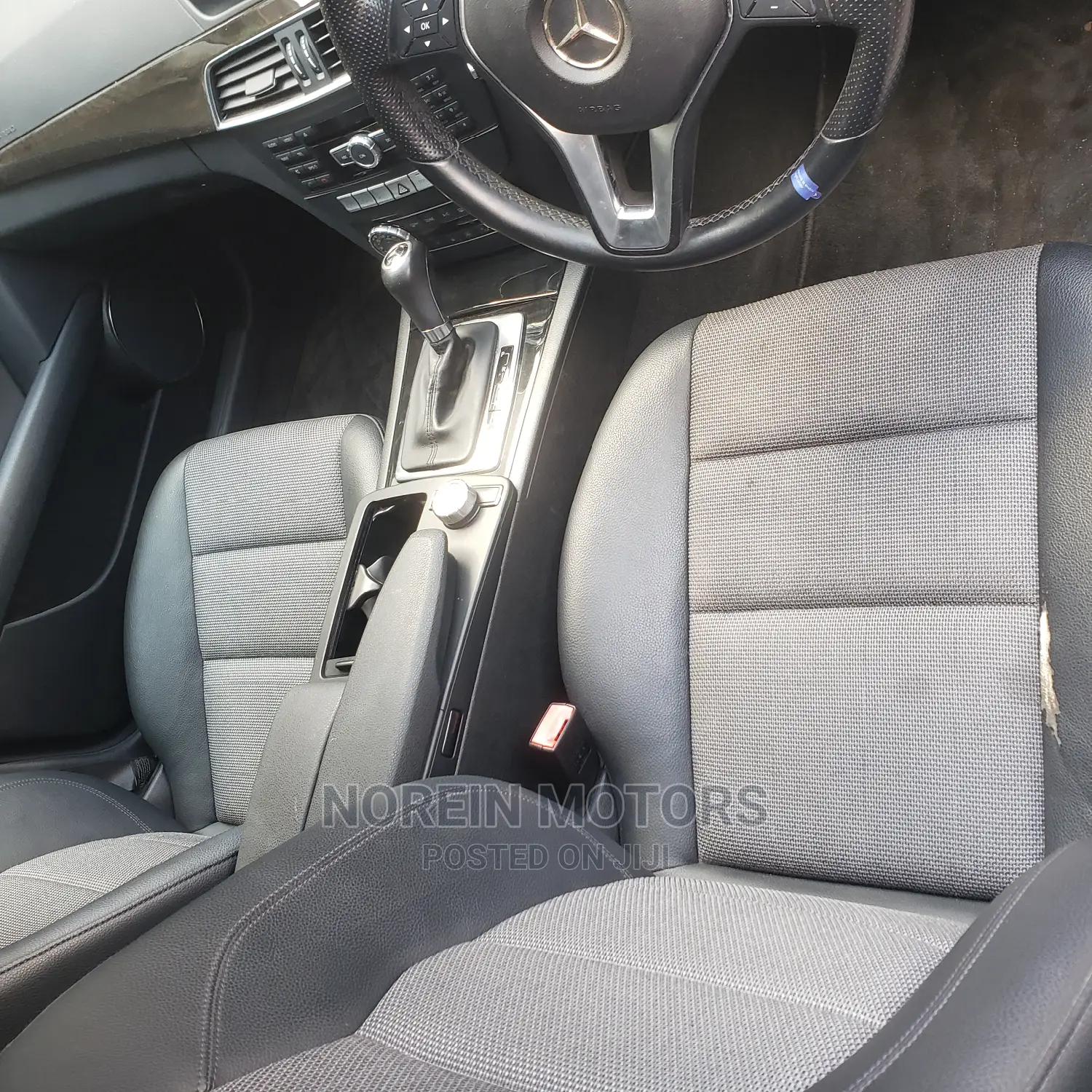 Mercedes-Benz C180 2014 Off white