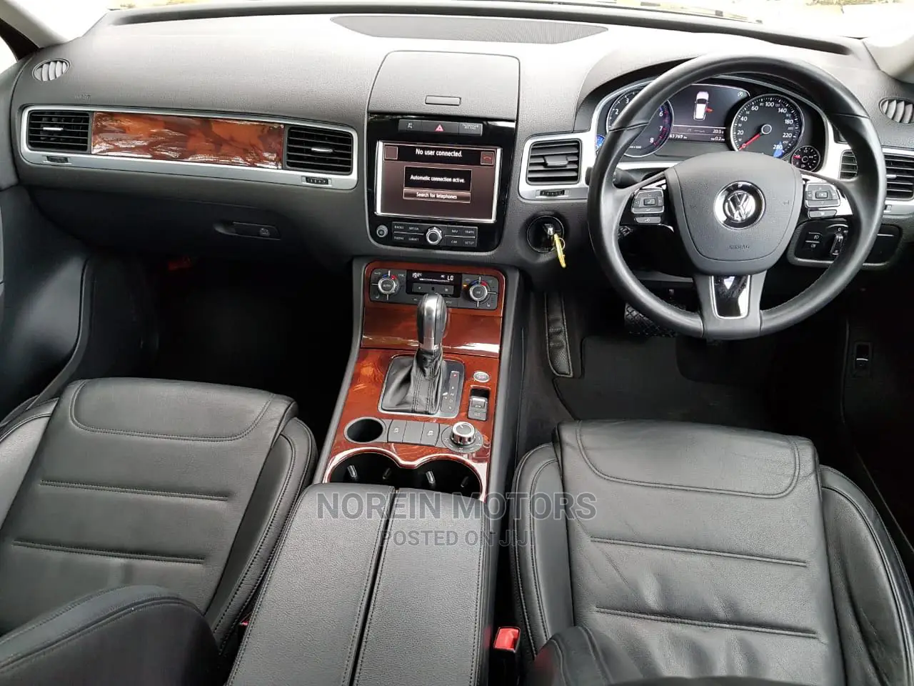 Volkswagen Touareg 2014 Black