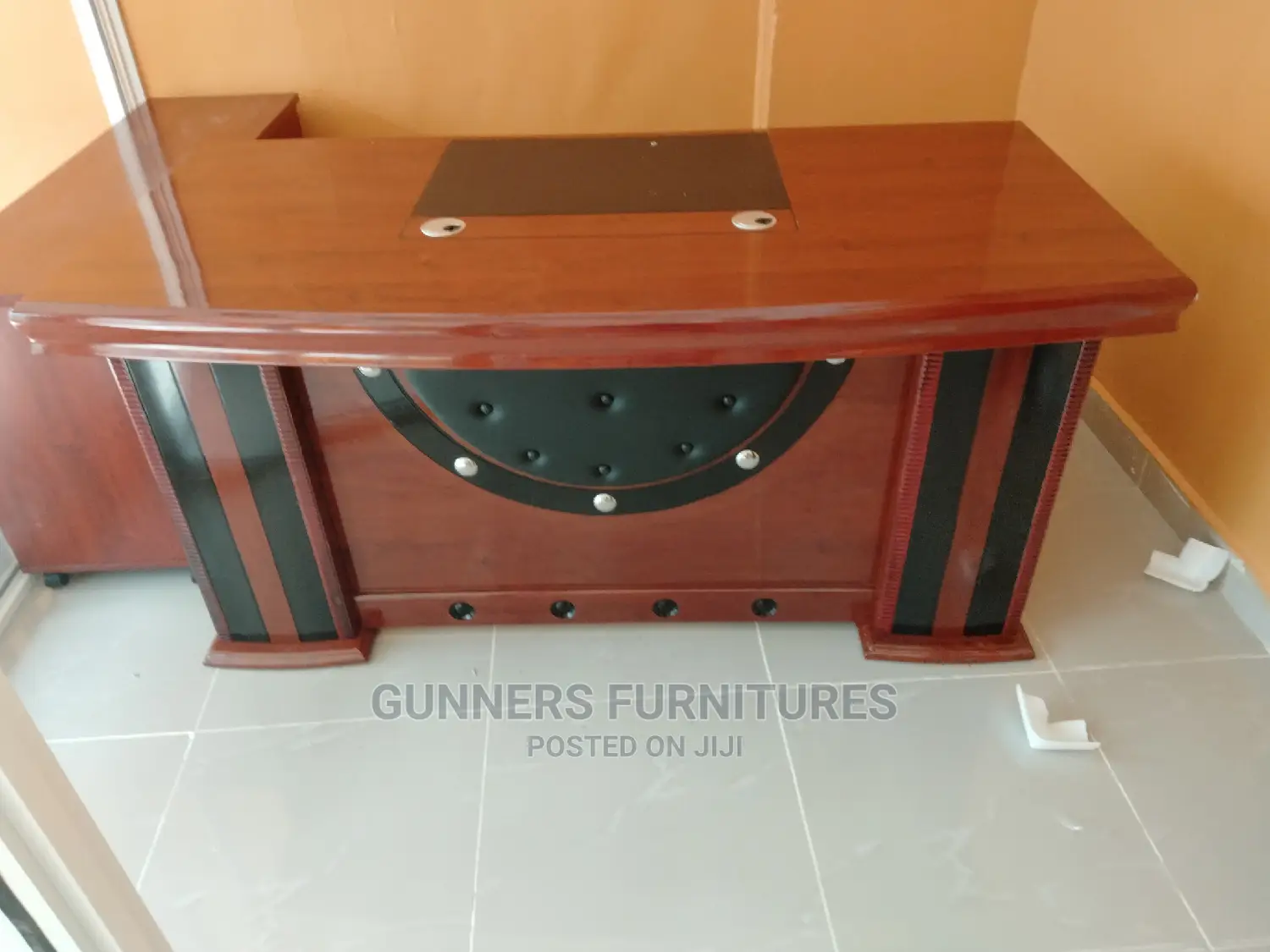 Executive Office Tables 1.6m.
