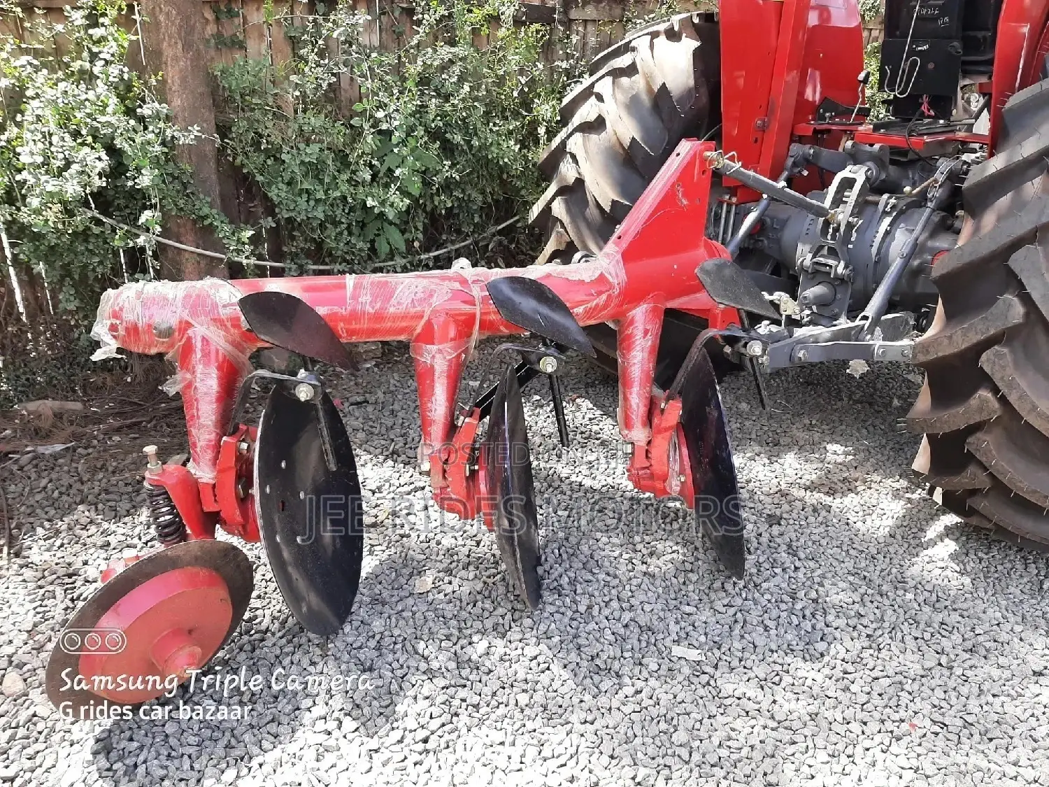 Massey Ferguson 385