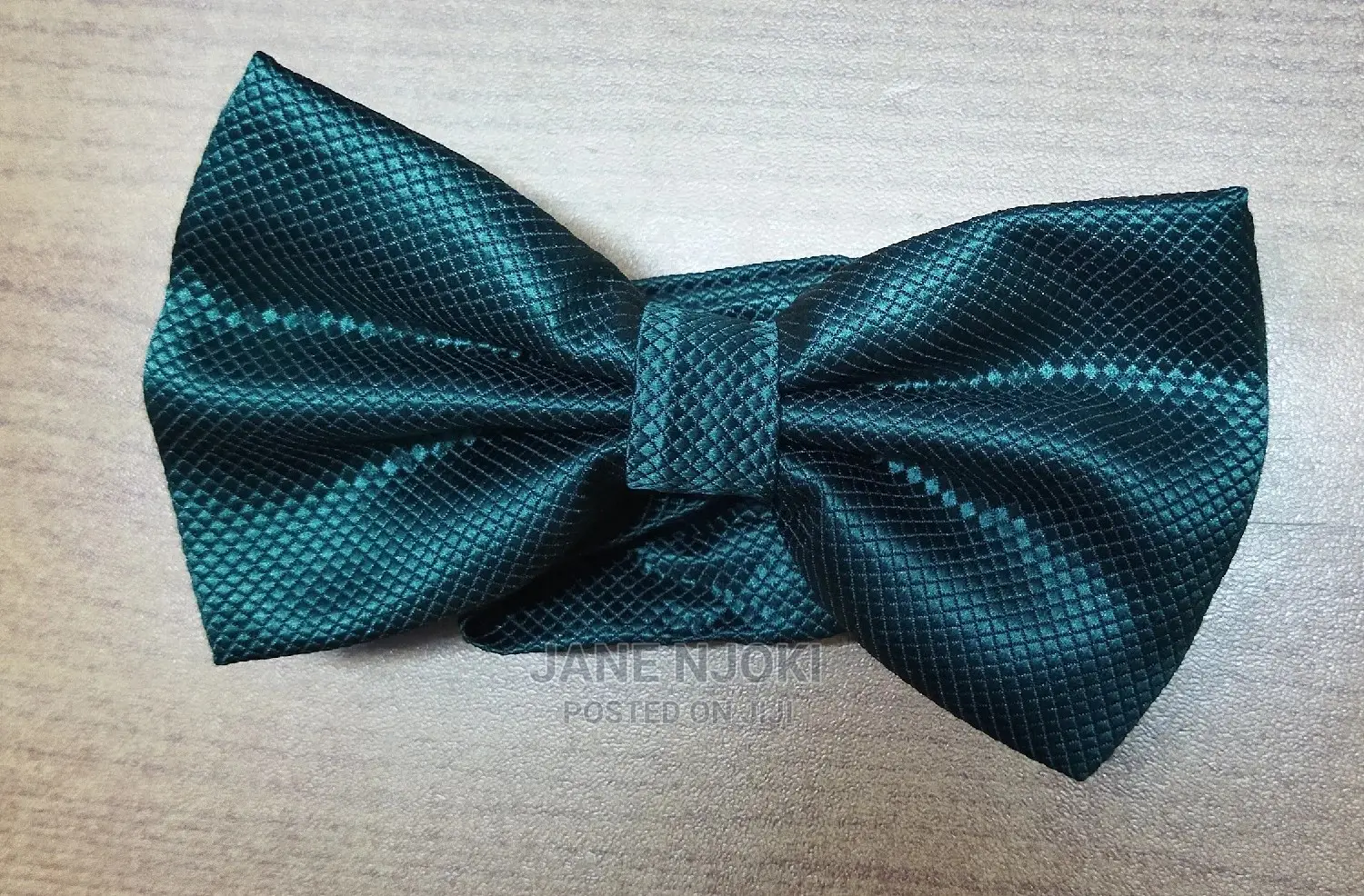 Emerald Green Bowtie