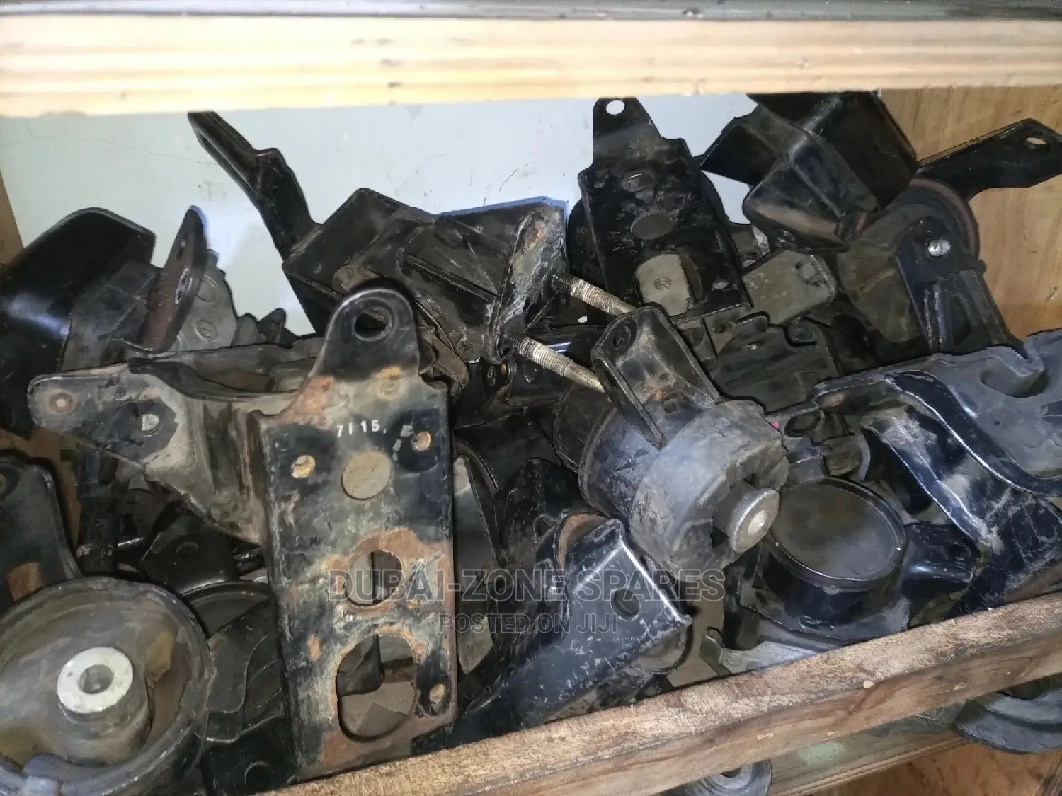 Engine and Gear Box Mounts Belta,Vitz,Axio,Premio New Model.