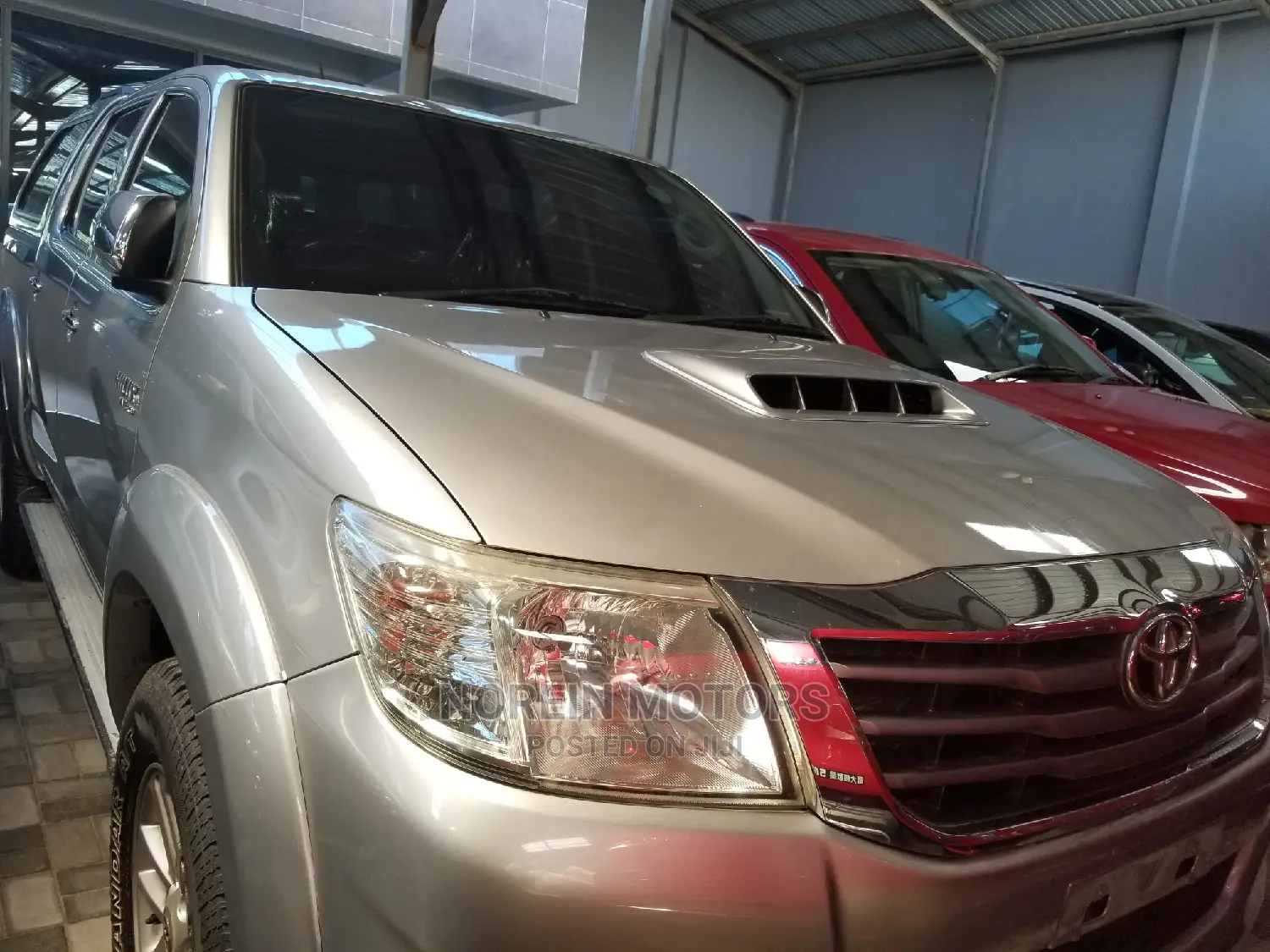 Toyota Hilux 2014 Gray