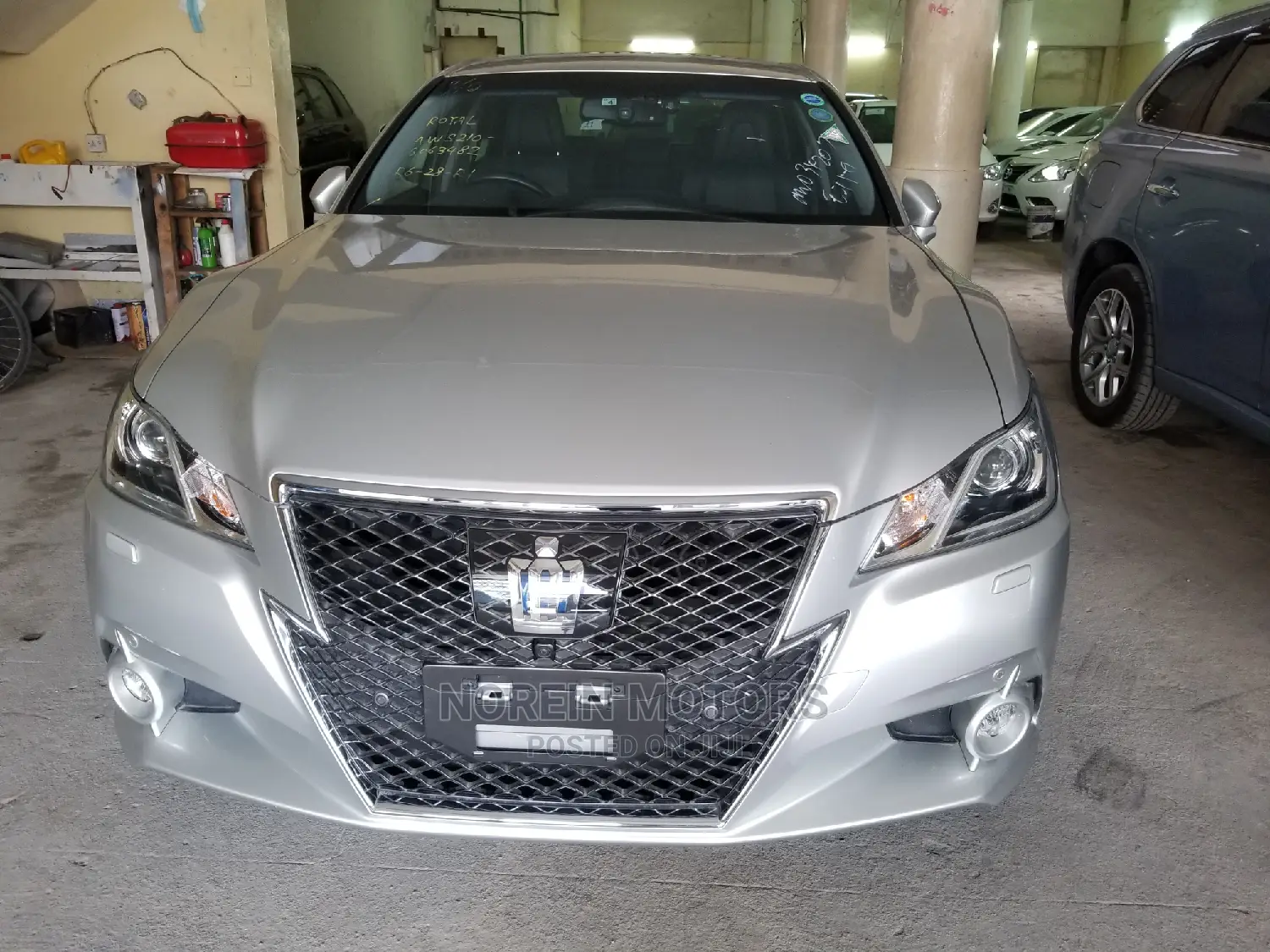 Toyota Crown 2014 Gray