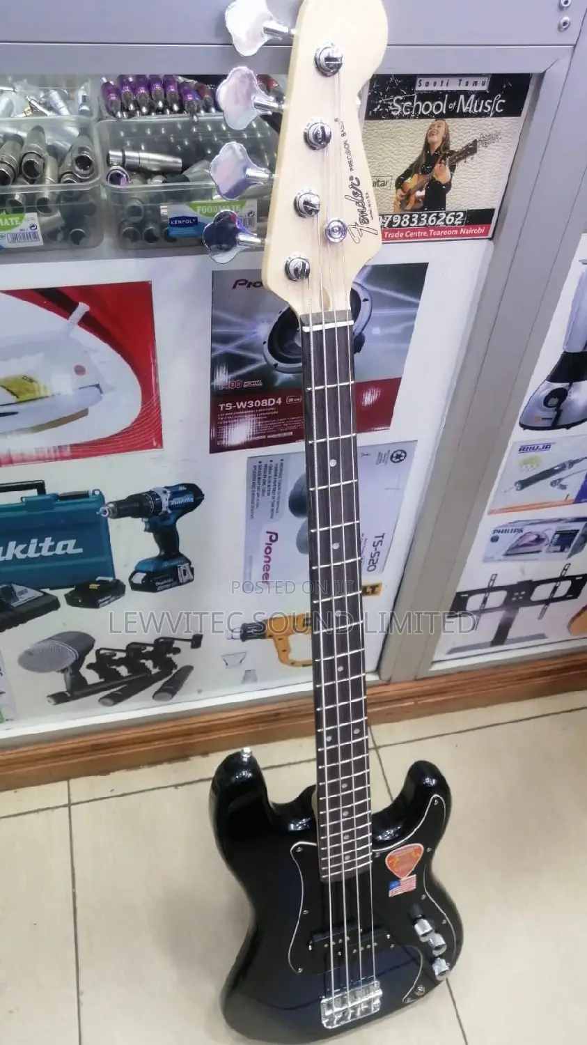 Fender Bass 4 Strings