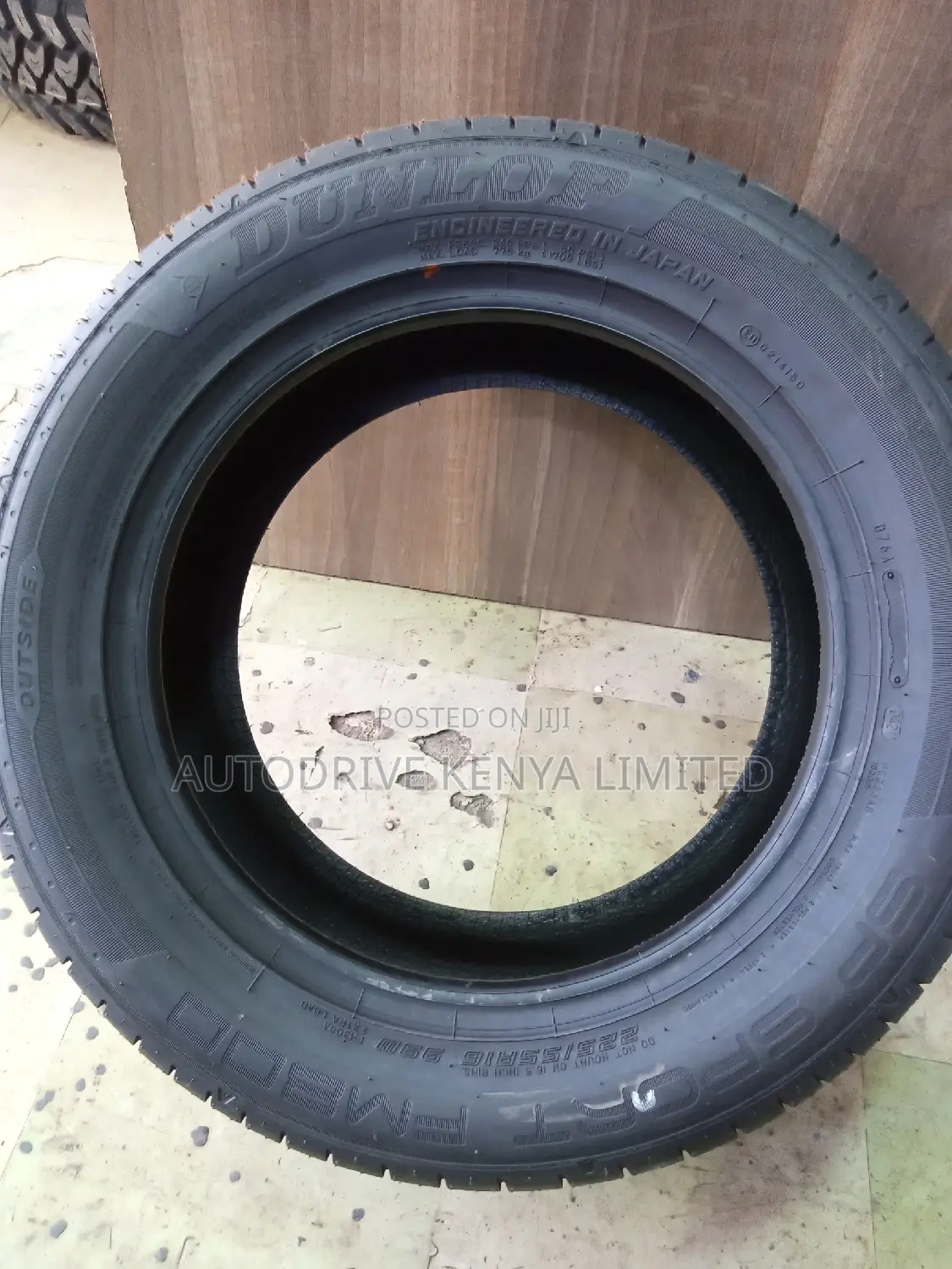 225/55r16 Dunlop Tyre