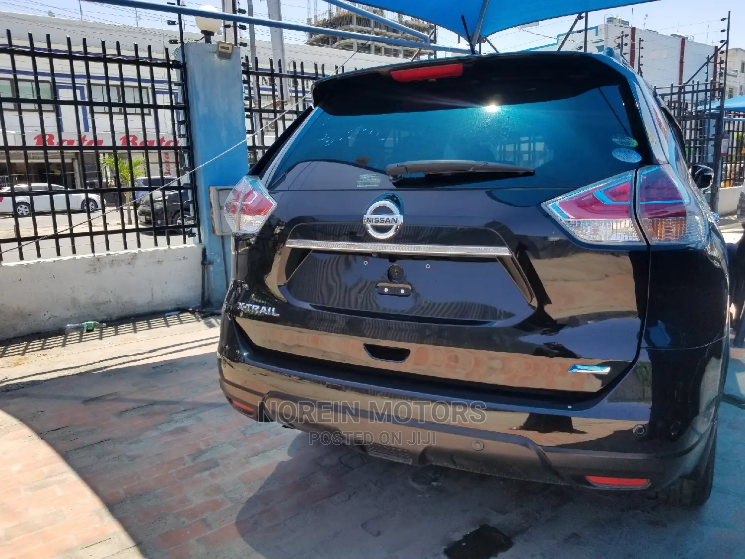 Nissan X-Trail 2014 SV Premium Black