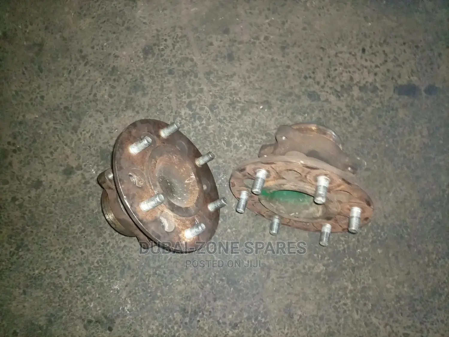 EX Japan Fron Genuine Hubs Nissan Caravan, Zd30 Available.