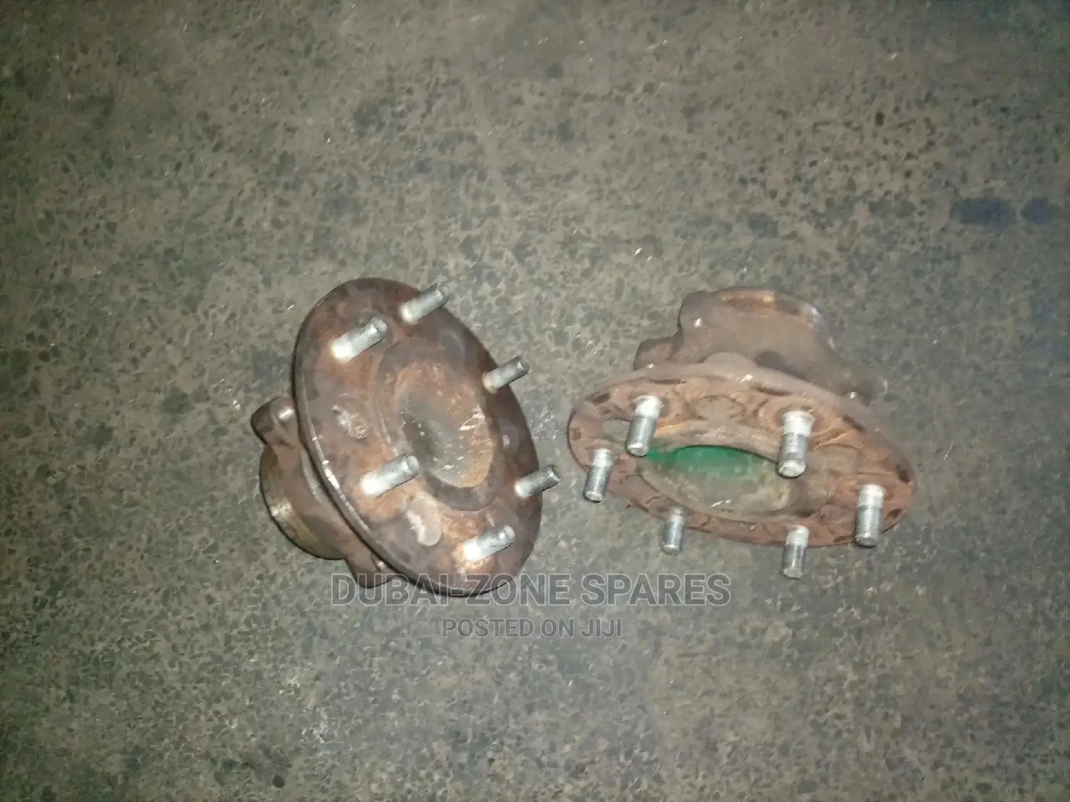EX Japan Fron Genuine Hubs Nissan Caravan, Zd30 Available.