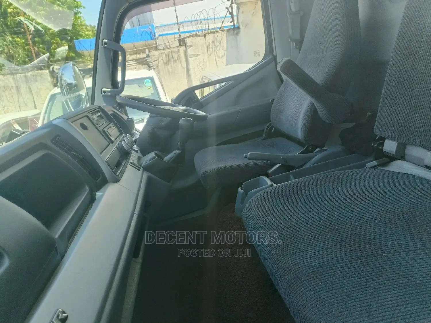 Mitsubishi Canter 2014
