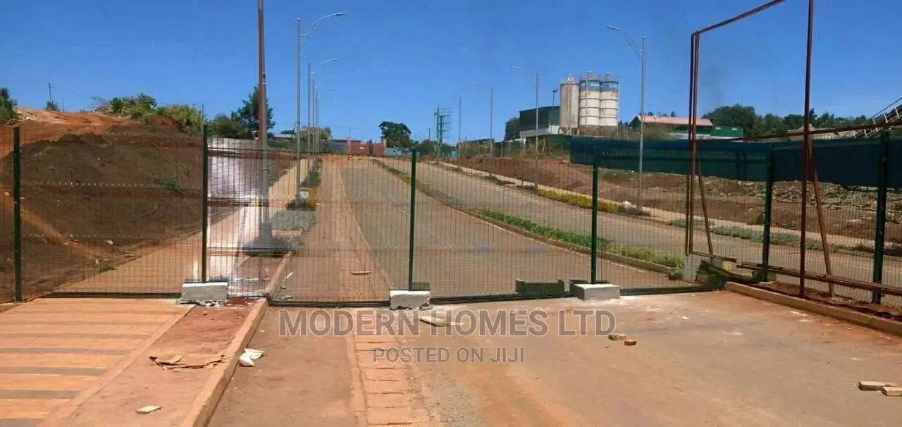 High Security Mesh Fence - Concrete Plinth Support Posts