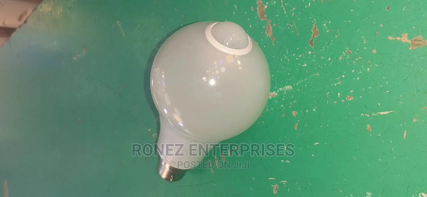 Bulb With Sencor