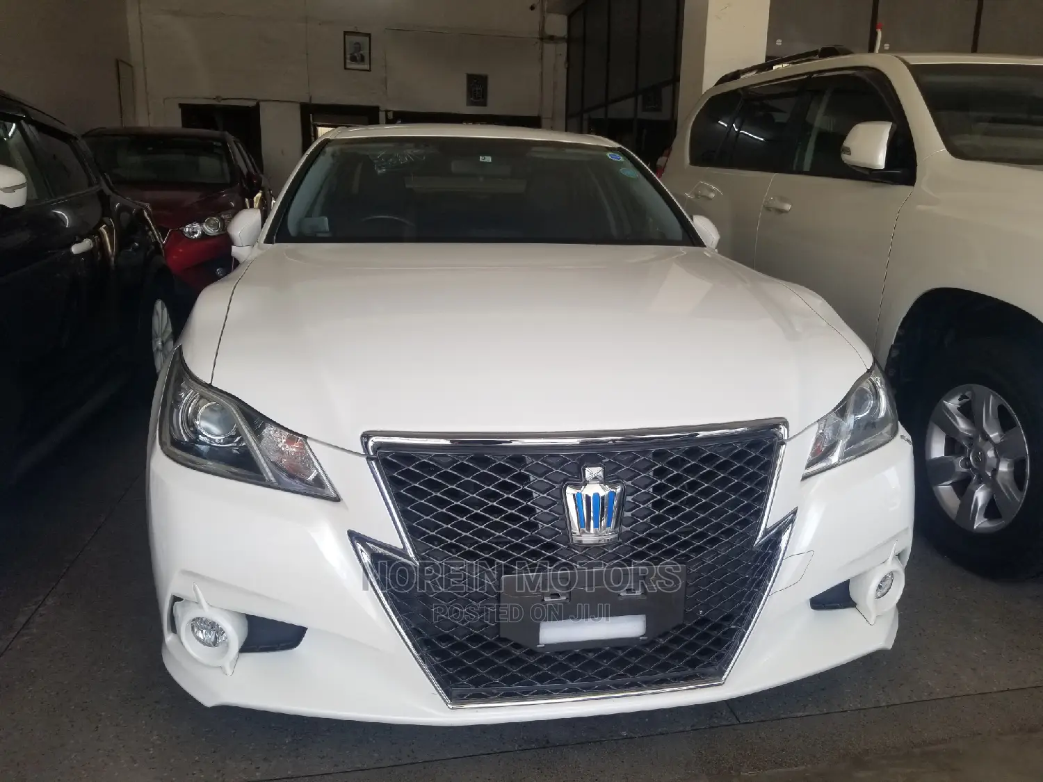 Toyota Crown 2014 Pearl