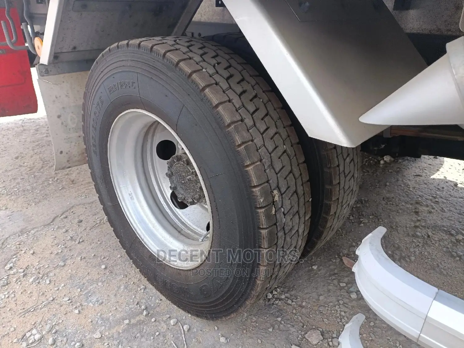 Isuzu Forward Box Body
