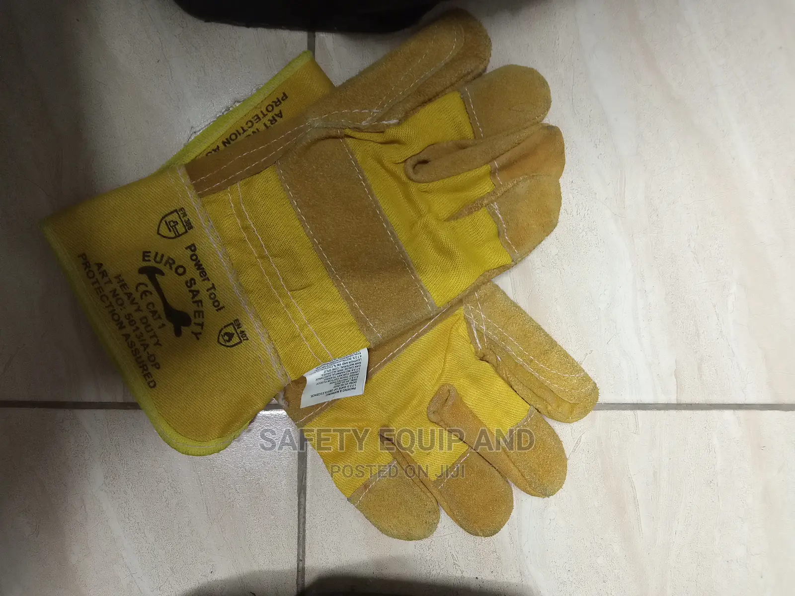 Gloves-Yellow Double Stitched Quality Gloves