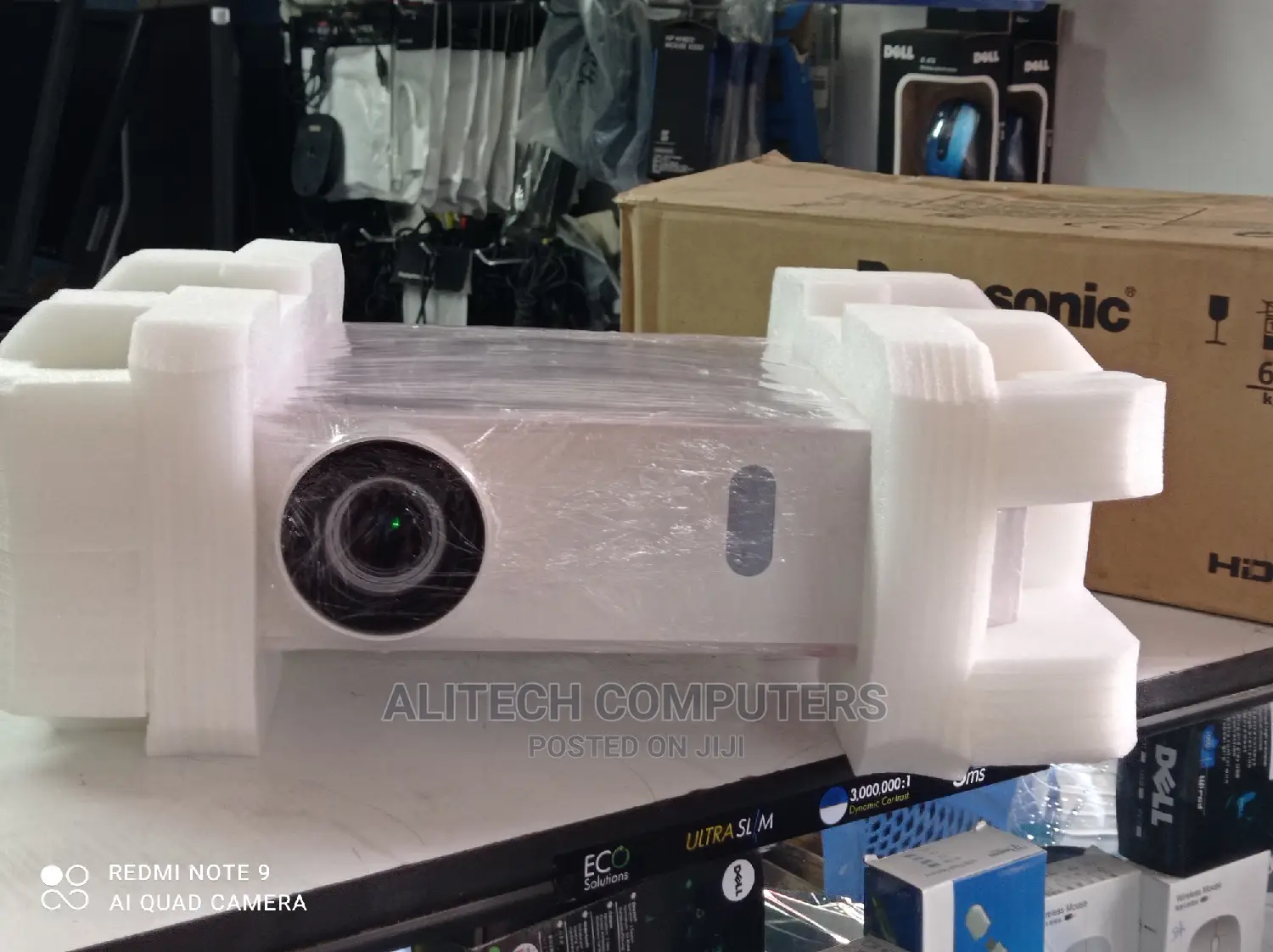 Panasonic Pt-Vx 420 Projectors