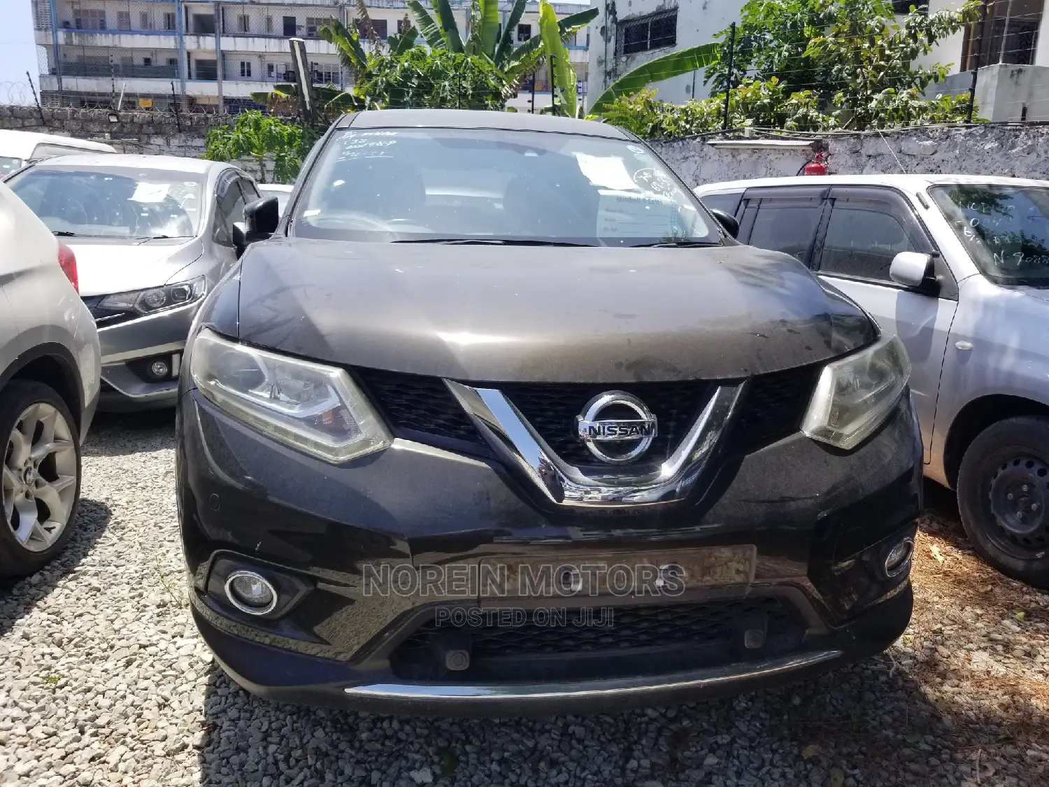 Nissan X-Trail 2014 SV Premium Gray