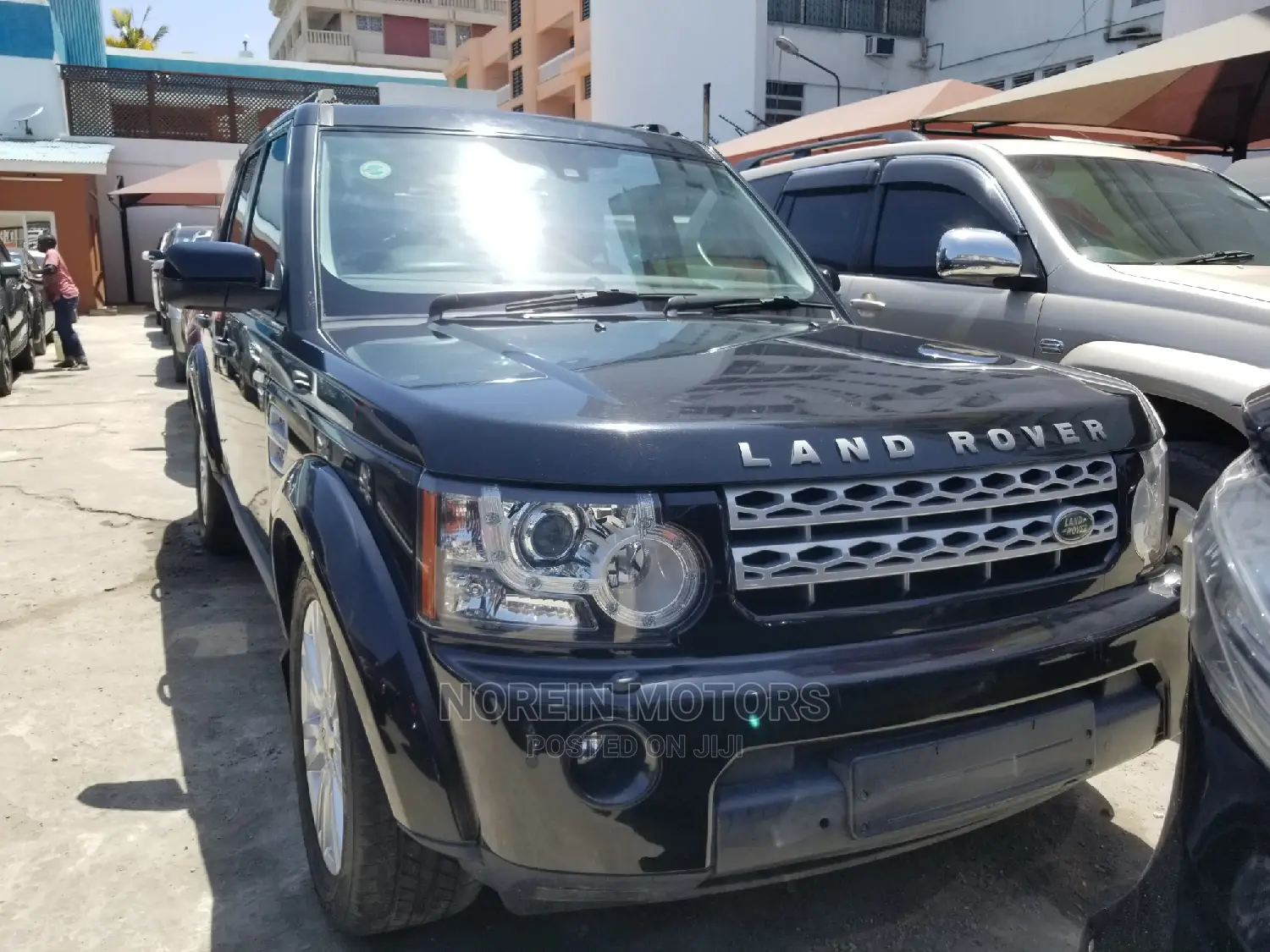 Land Rover Discovery 2014 Matt Black
