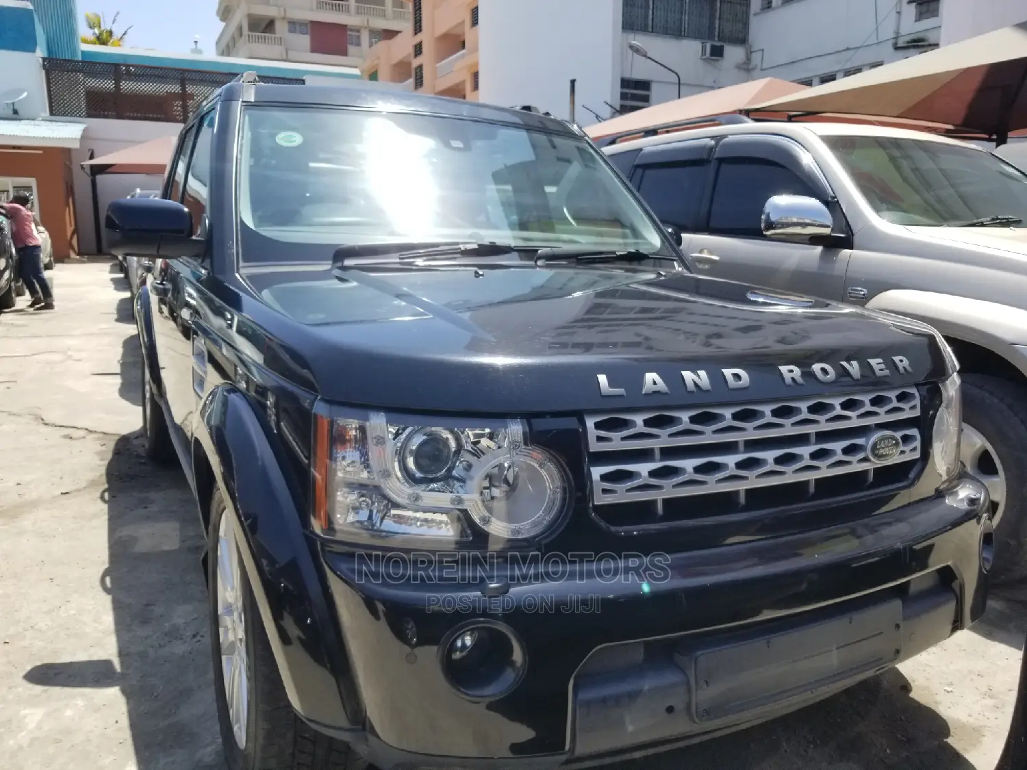 Land Rover Discovery 2014 Matt Black