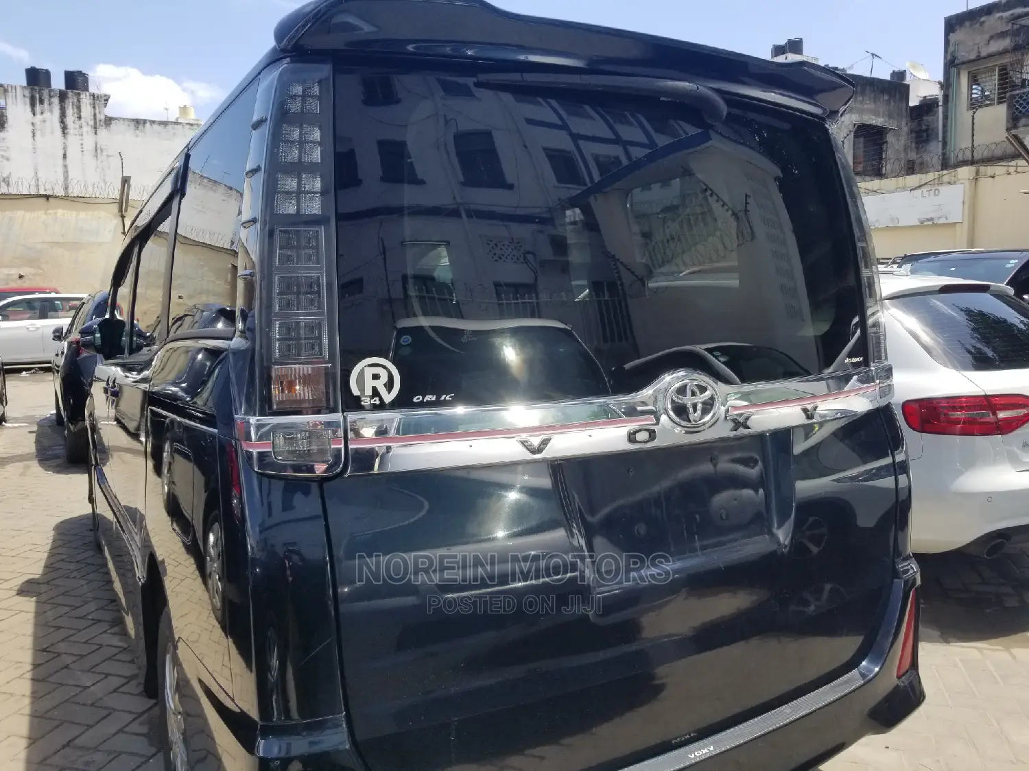 Toyota Voxy 2014 SV Premium Matt Black