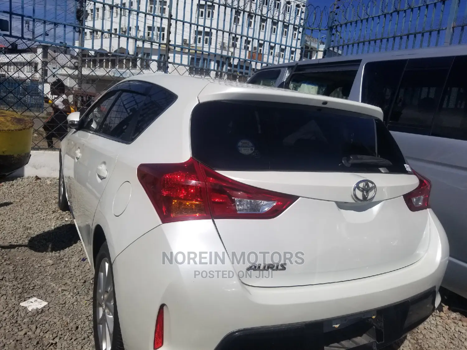Toyota Auris 2015 Pearl