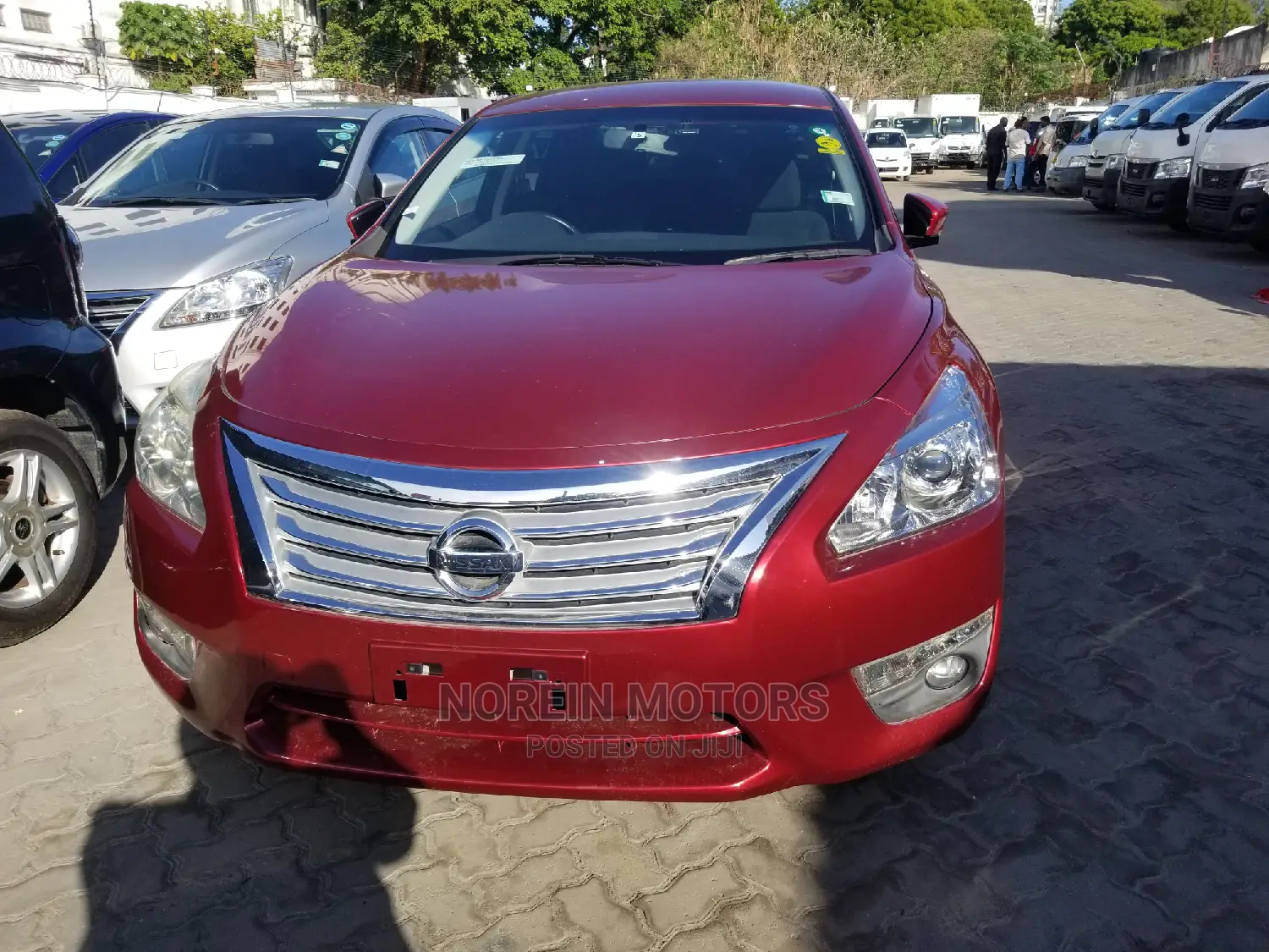 Nissan Teana 2015 Red