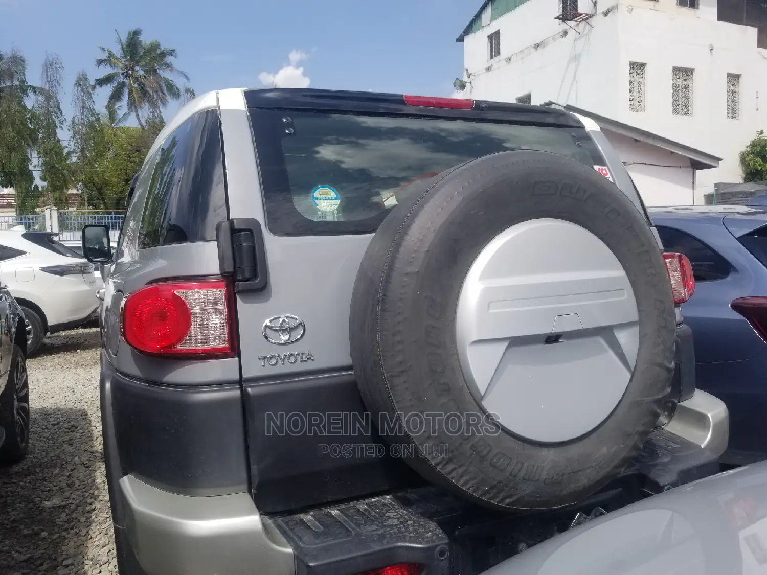 Toyota FJ Cruiser 2015 Gray