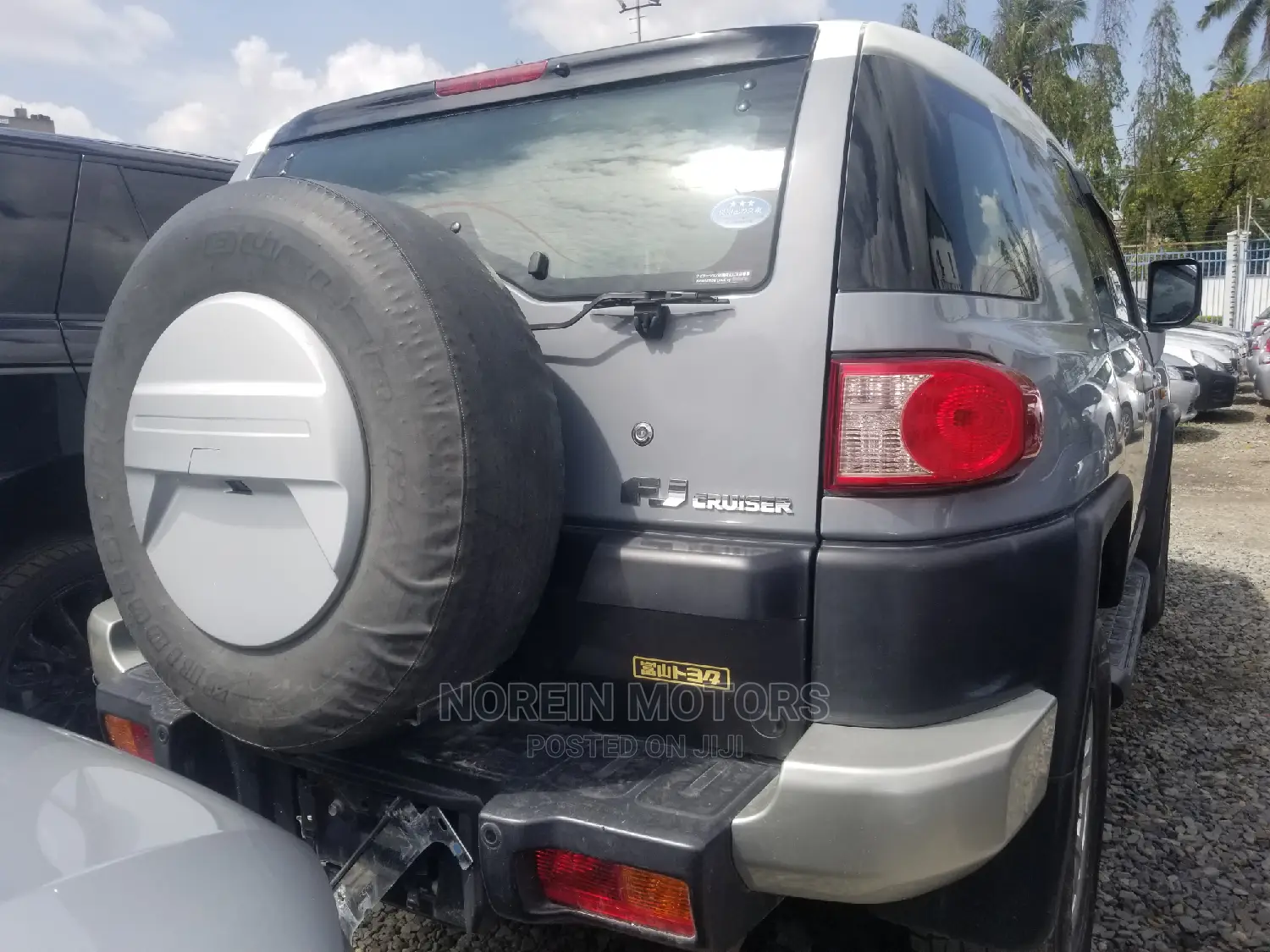 Toyota FJ Cruiser 2015 Gray